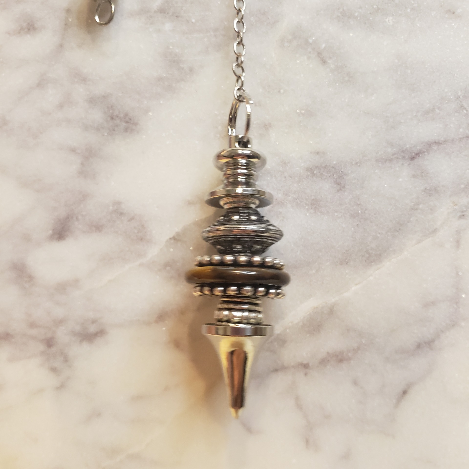 tigers eye pendulum 1