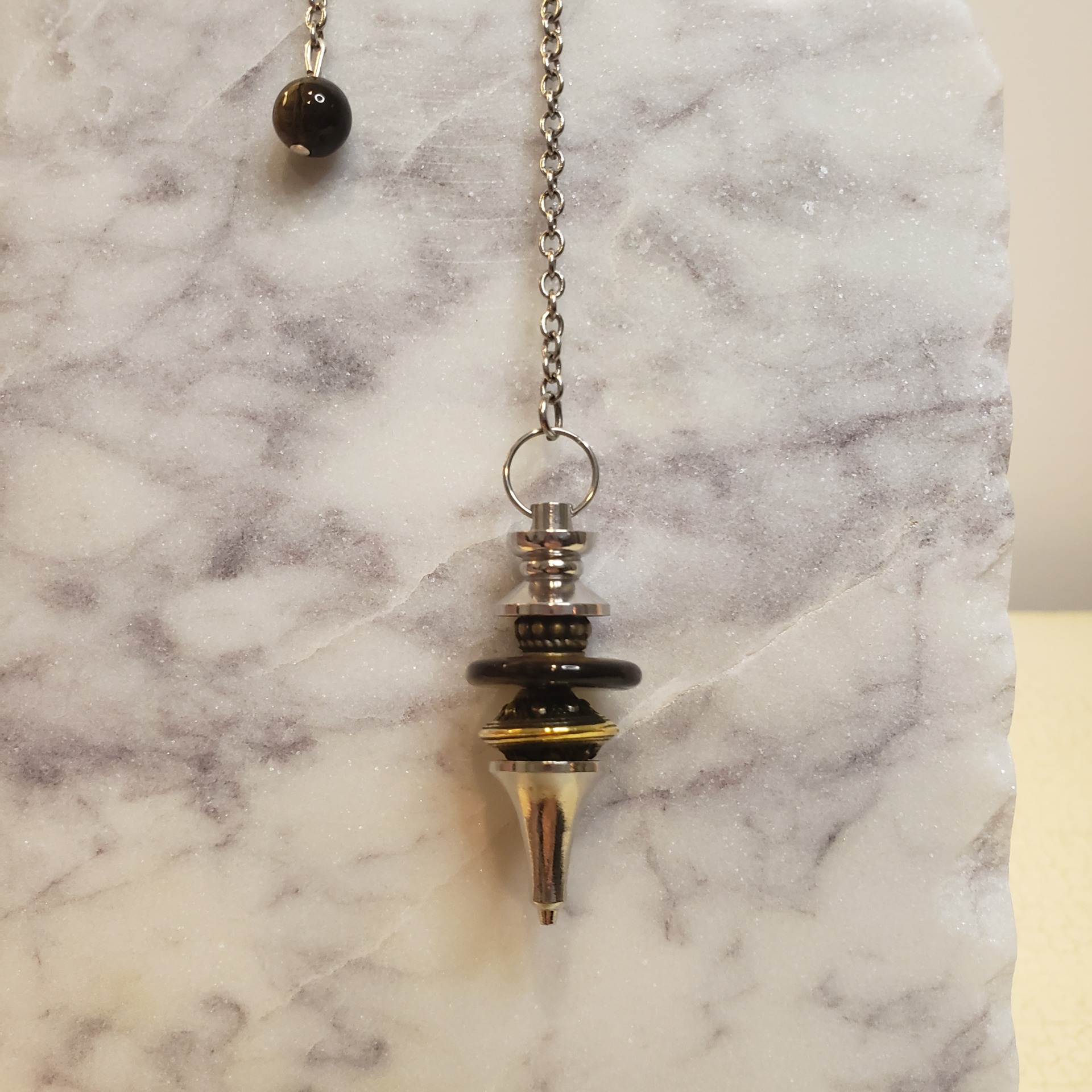 tigers eye pendulum 1