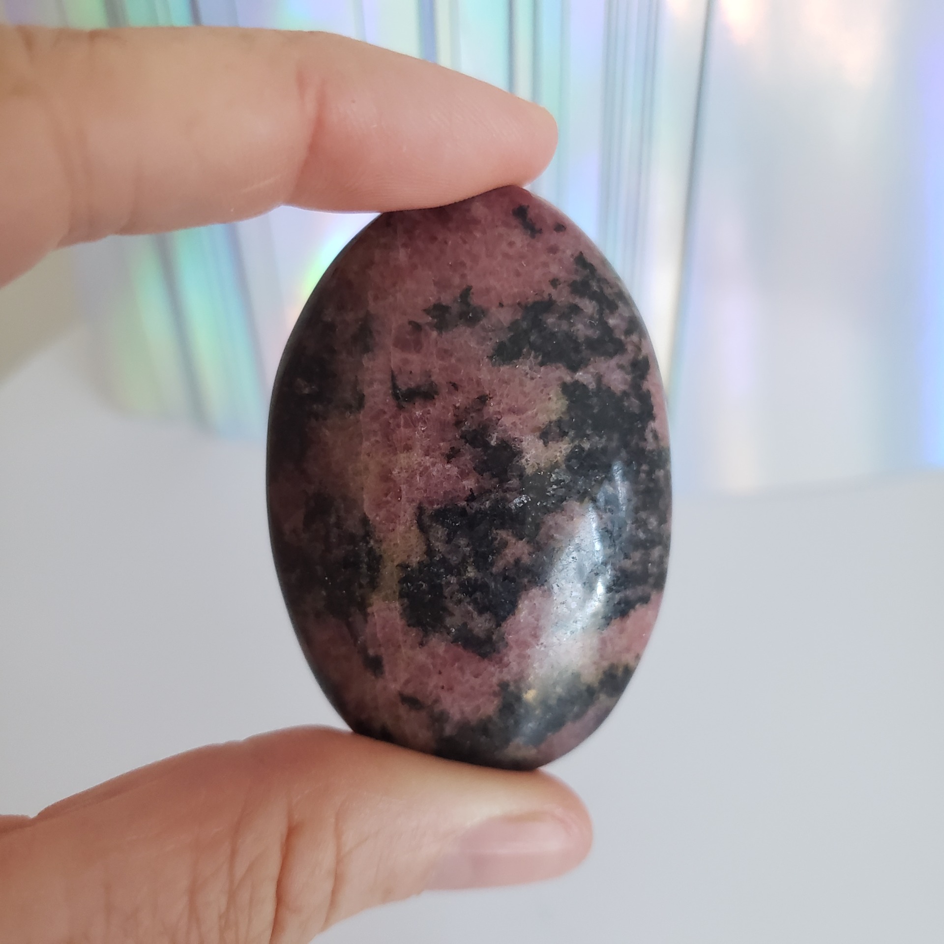 rhodonite palm stone (s1)