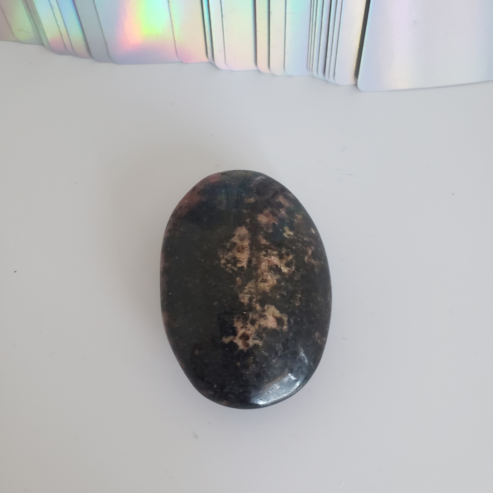 rhodonite palm stone (s1)