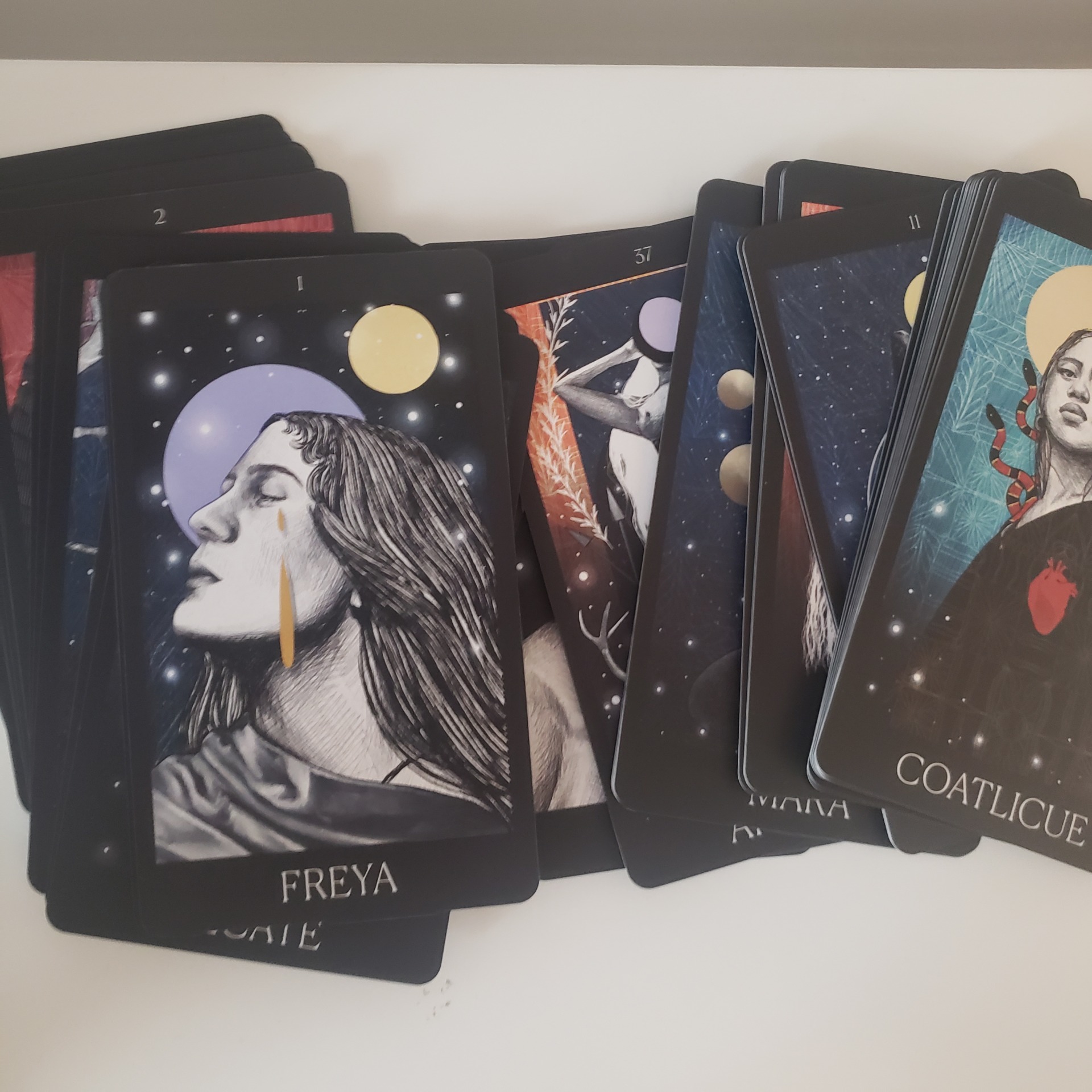 feminine myths oracle ana novaes