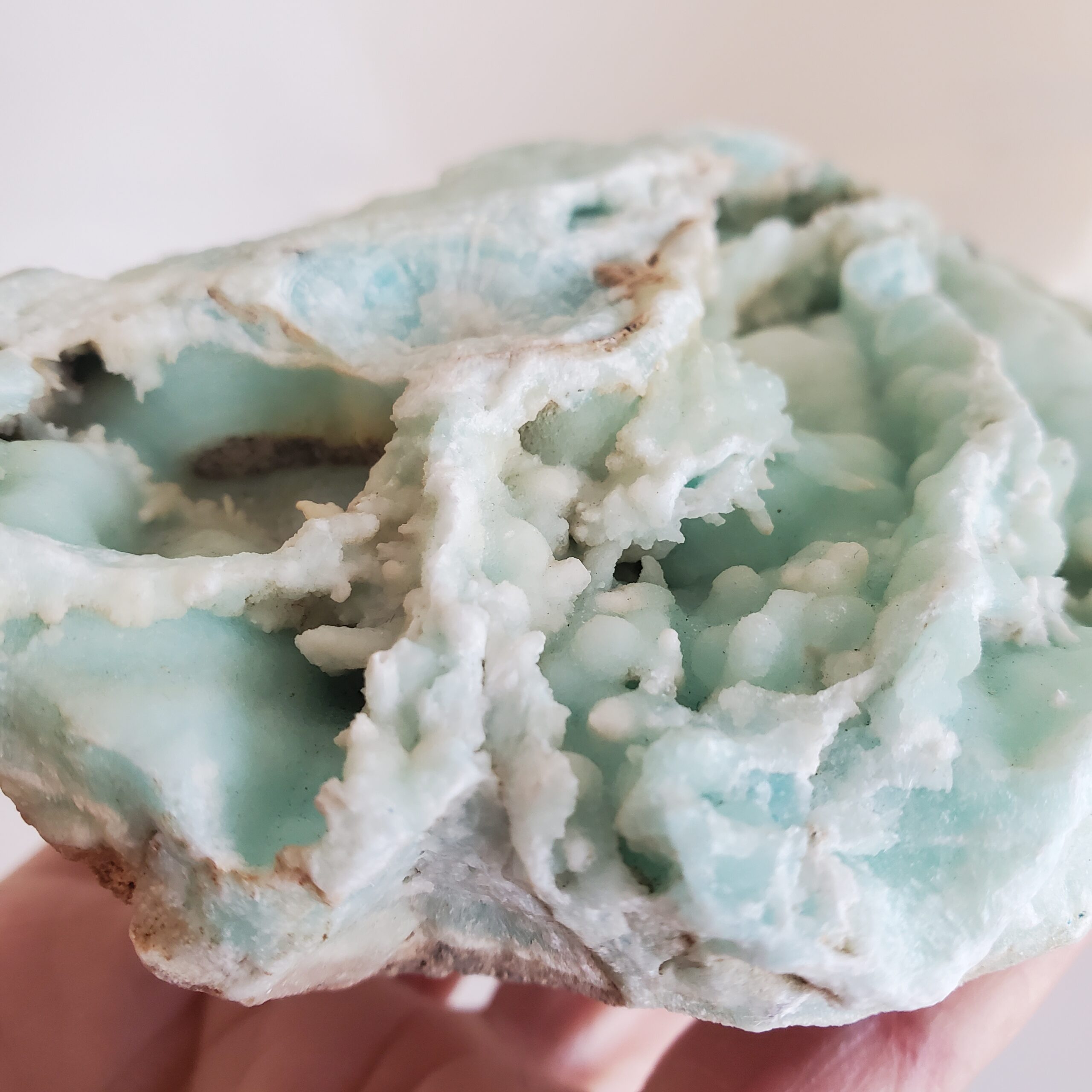 caribbean calcite raw piece