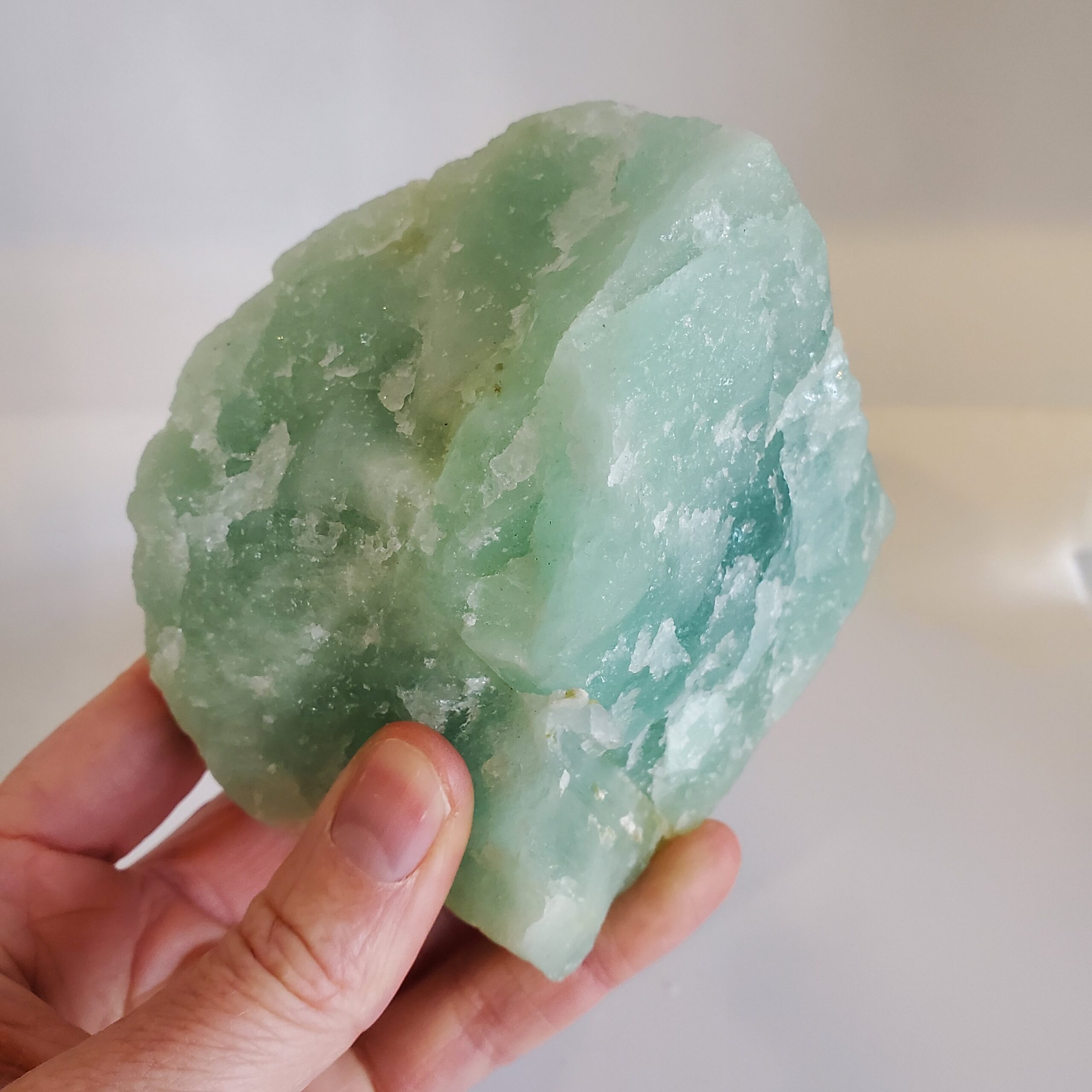 aquamarine raw piece (l)
