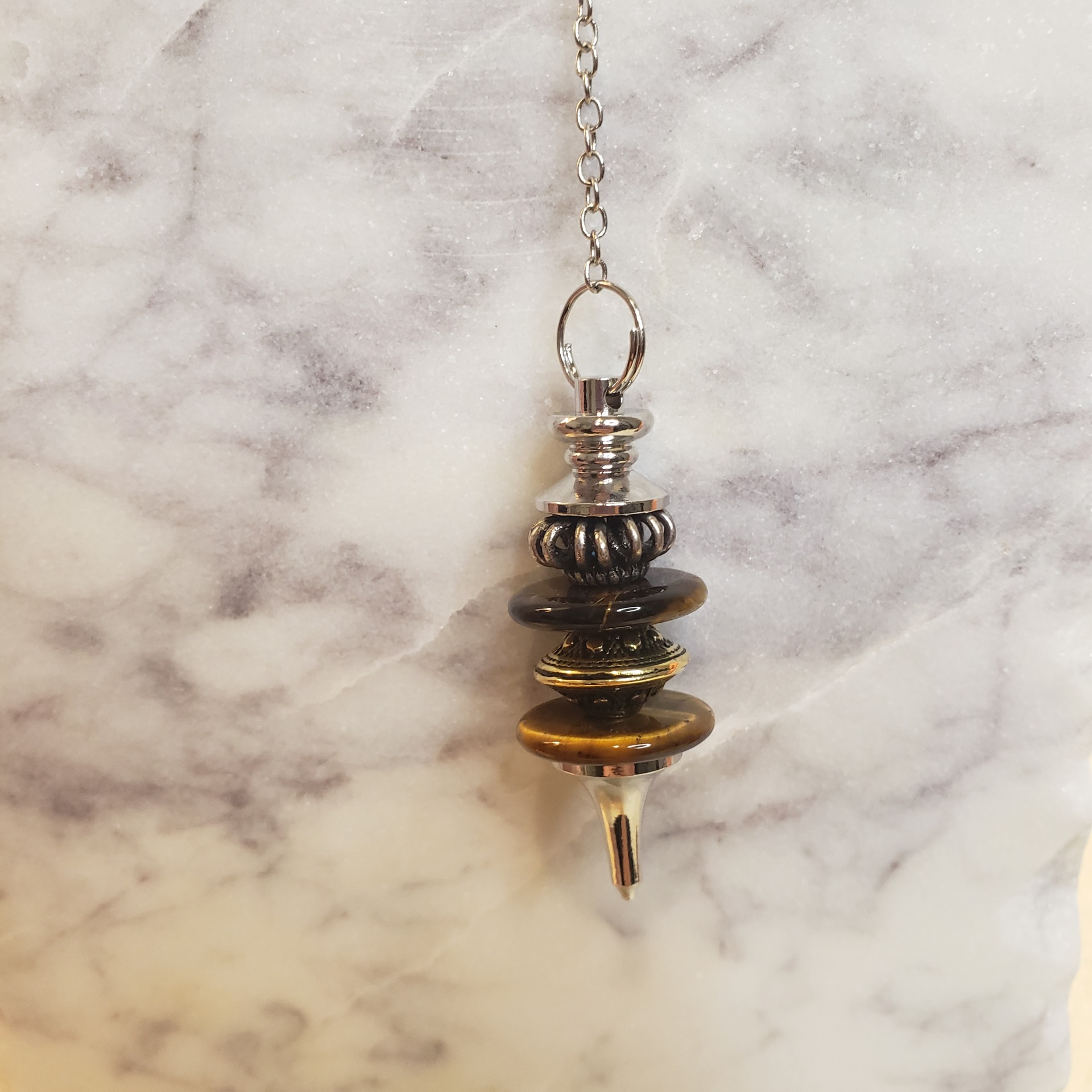 tigers eye pendulum 1