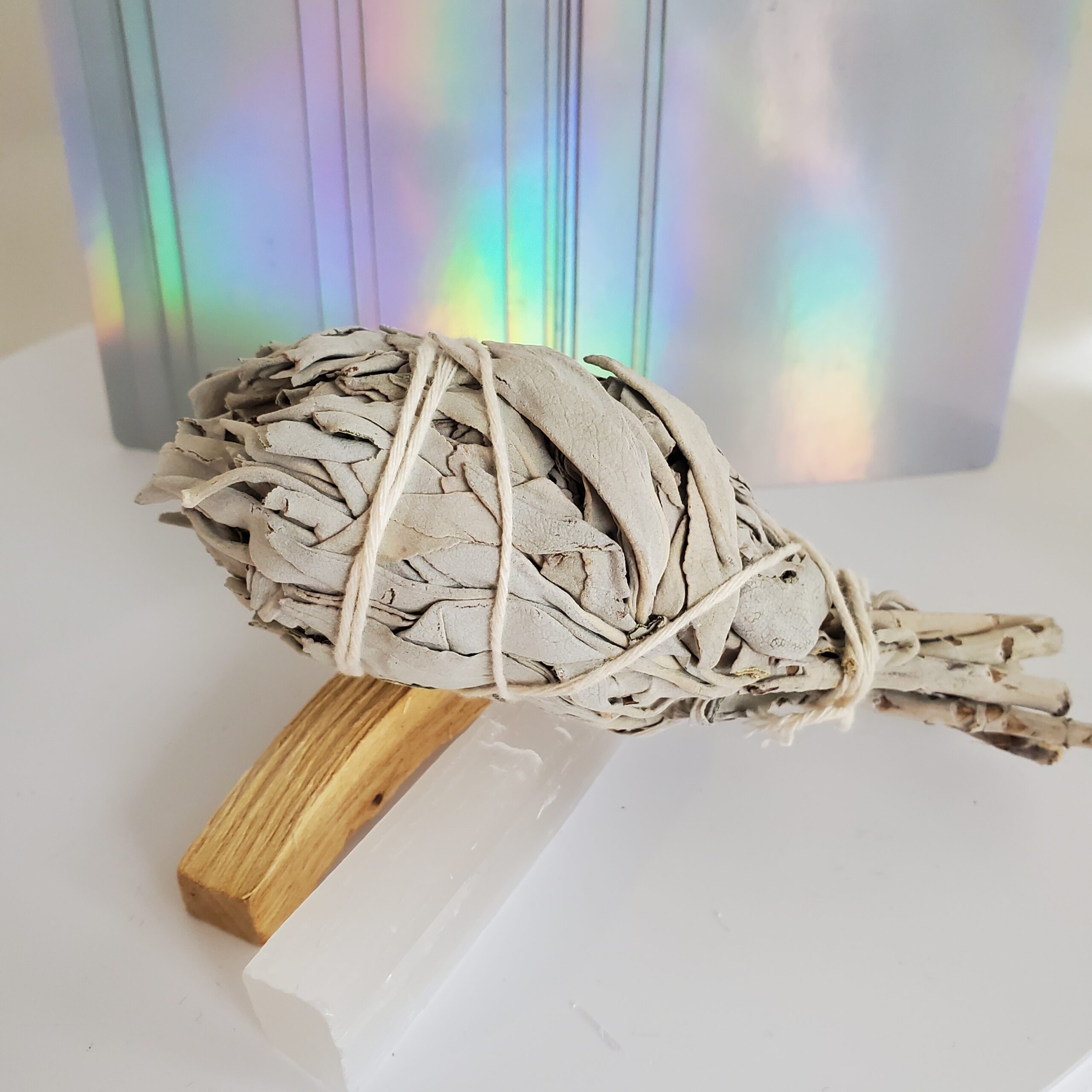 space clearing bundle | sage, selenite and palo santo